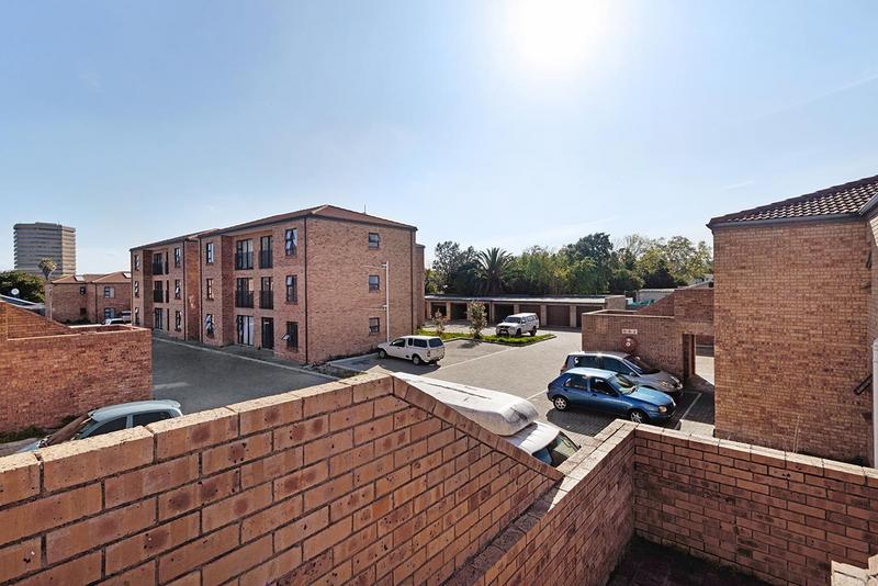 2 Bedroom Property for Sale in Bellville Western Cape